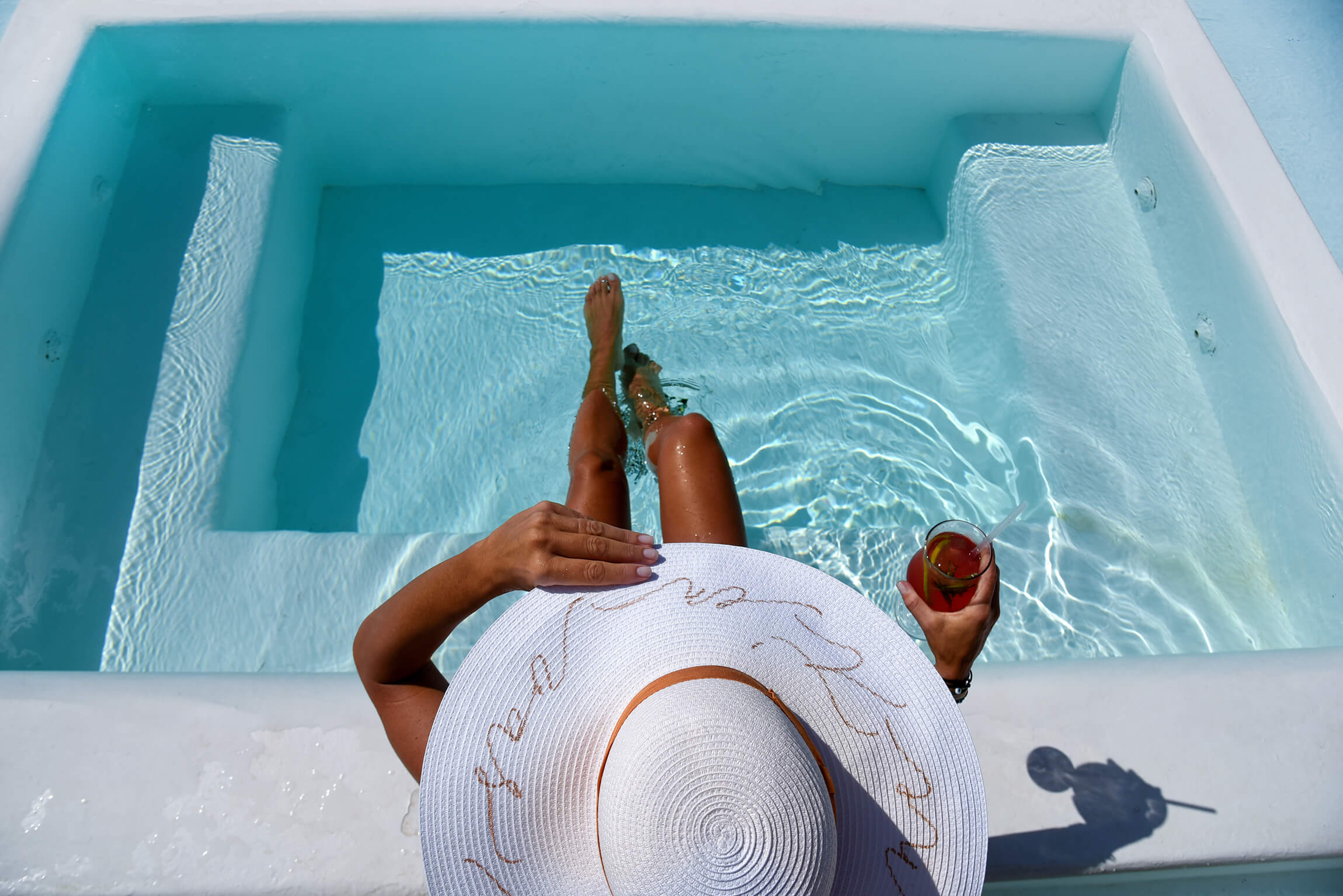 The Ambiance & Settings